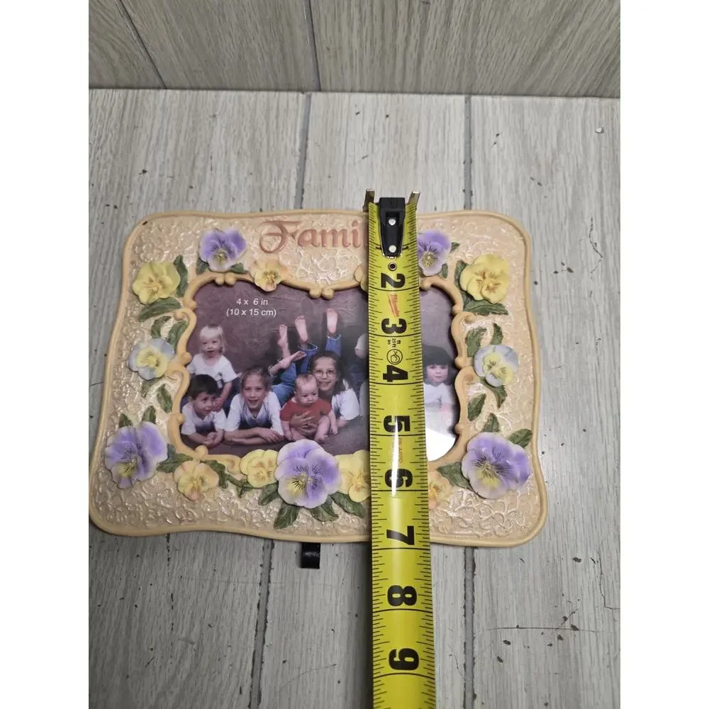 Vintage Floral Resin Family Photo Frame 4